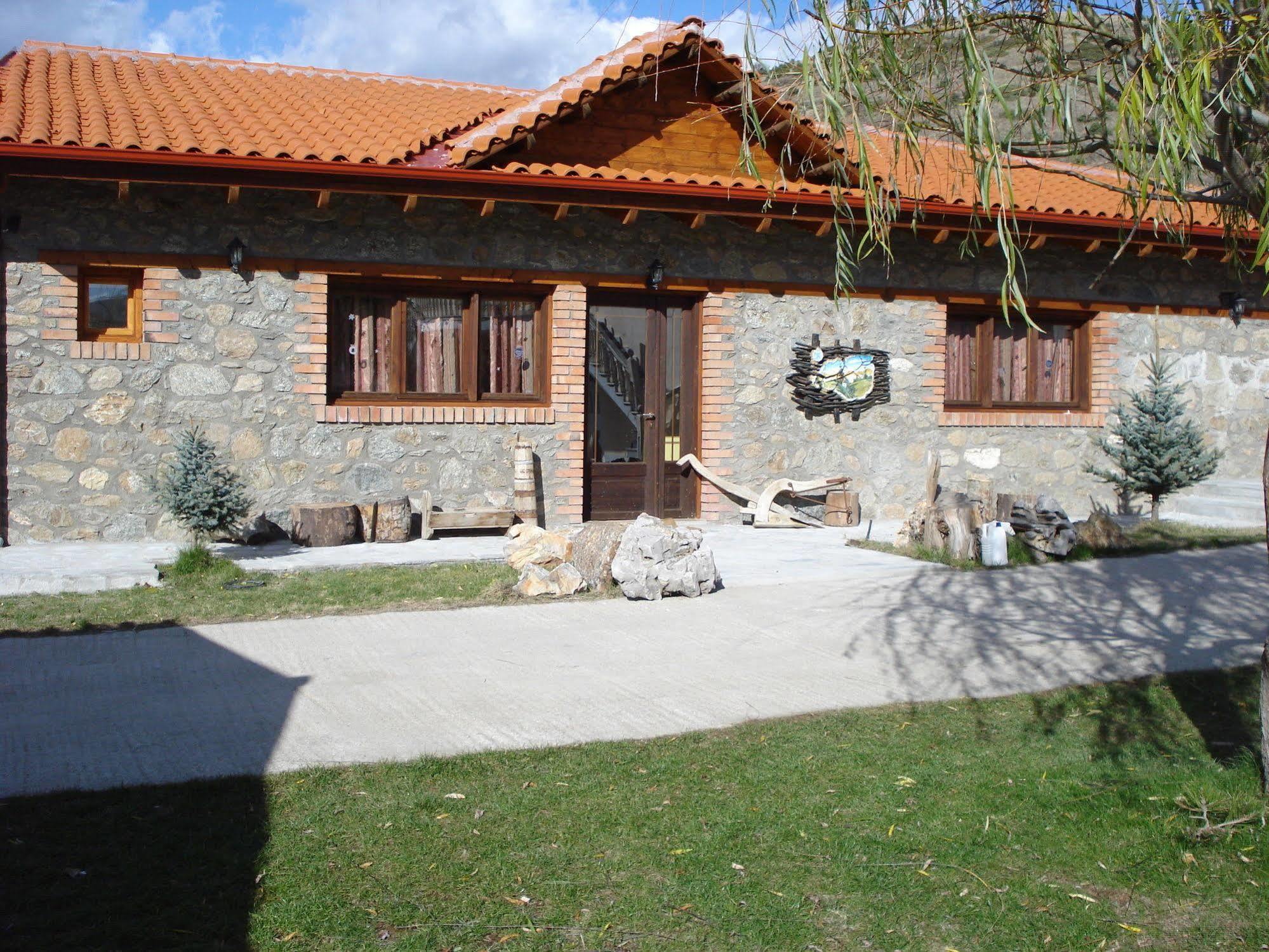 Villa Platythea ภายนอก รูปภาพ